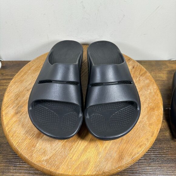 Oofos OOahh Original Recovery Sandals Black Women’s Size 10‎ - Picture 2 of 8